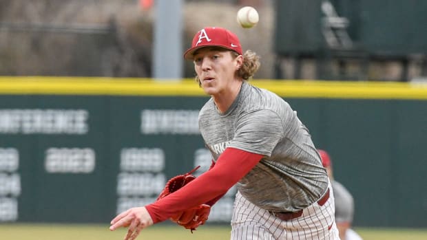 Razorbacks' Hagen Smith at Red-White scrimmage Friday
